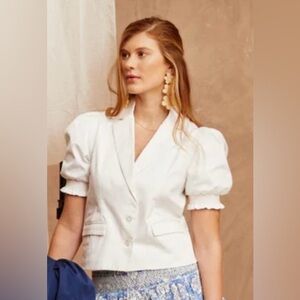 Cartolina Nantucket White Pia Blazer Cotton Puff Sleeve bottoned top
Size S NWOT
